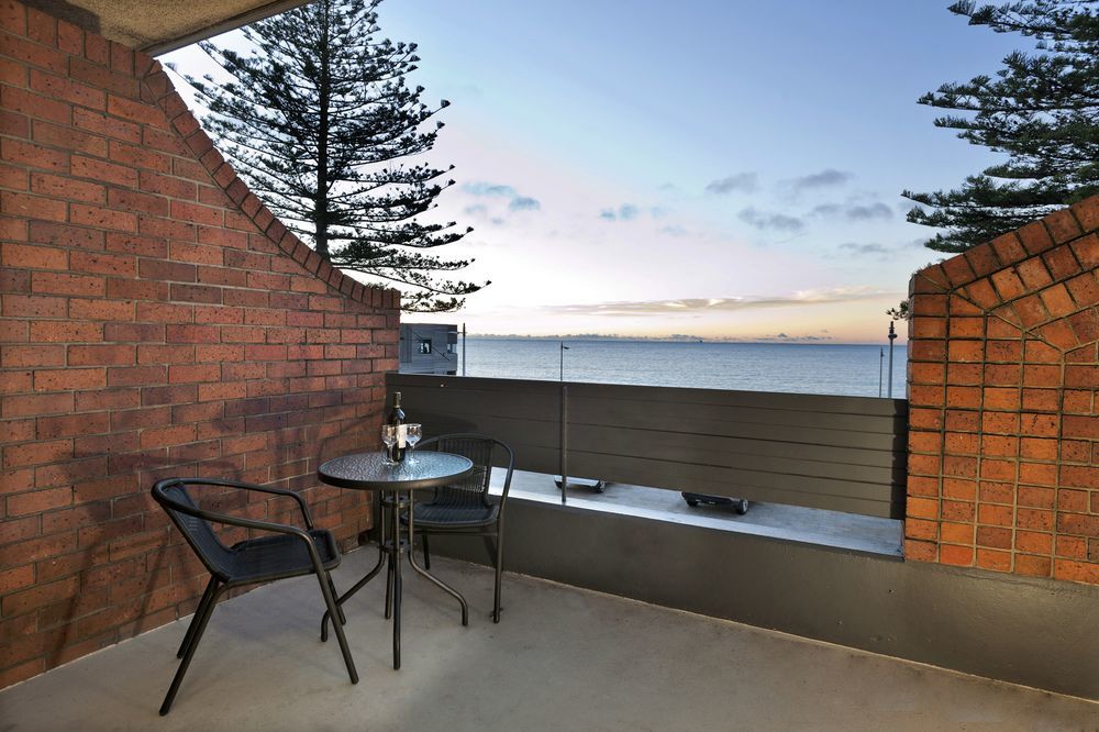 Beachfront Voyager Motor Inn Burnie Exterior foto